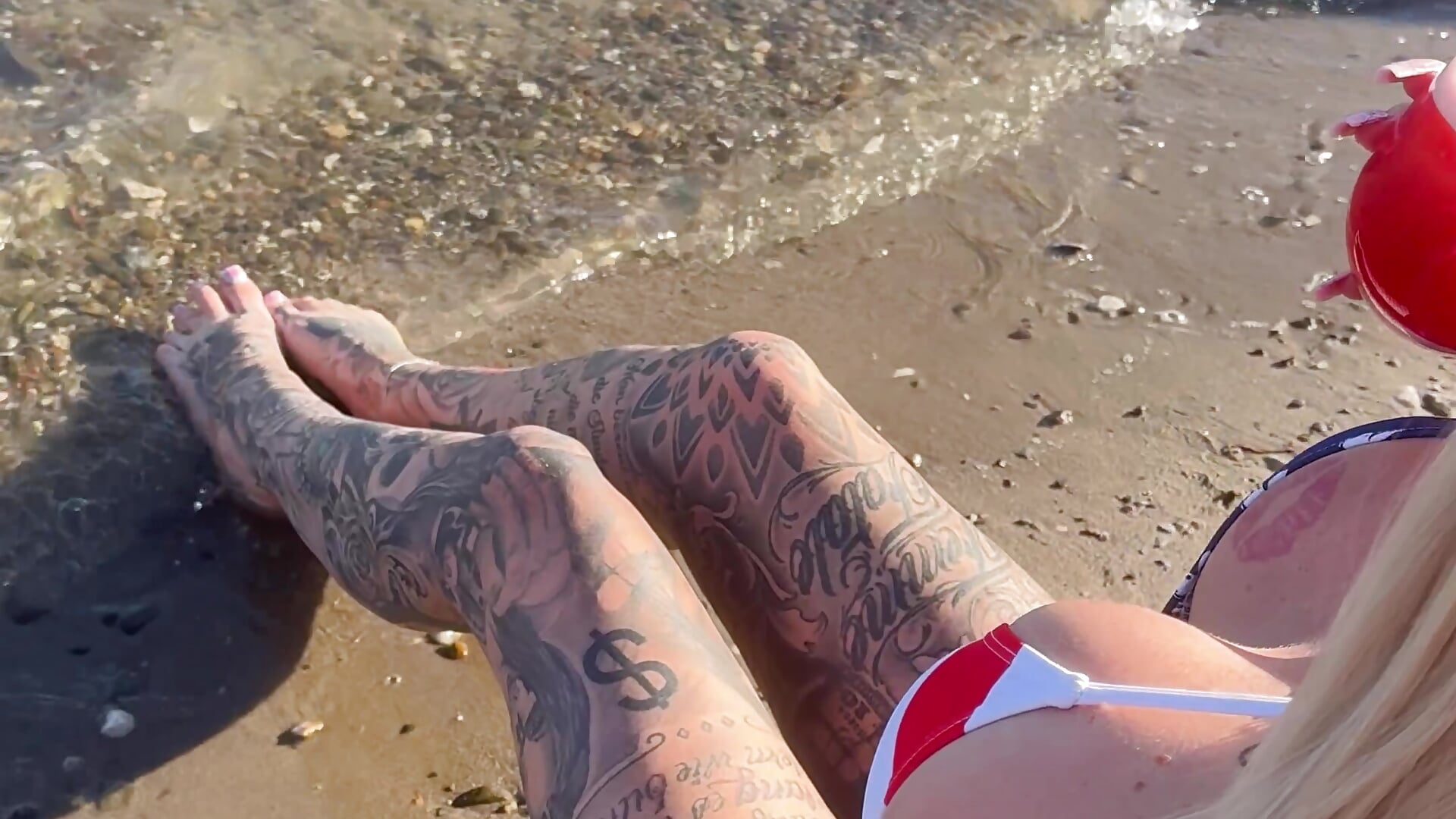 🌞🌊 - vidéo du modèle de showcams CoraDiamond