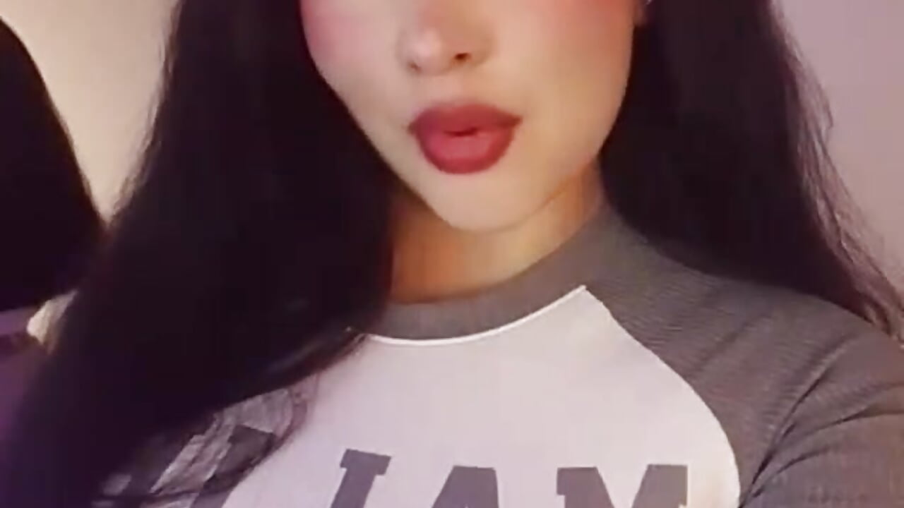 ♫♫ - video by Emma__clark_ cam model