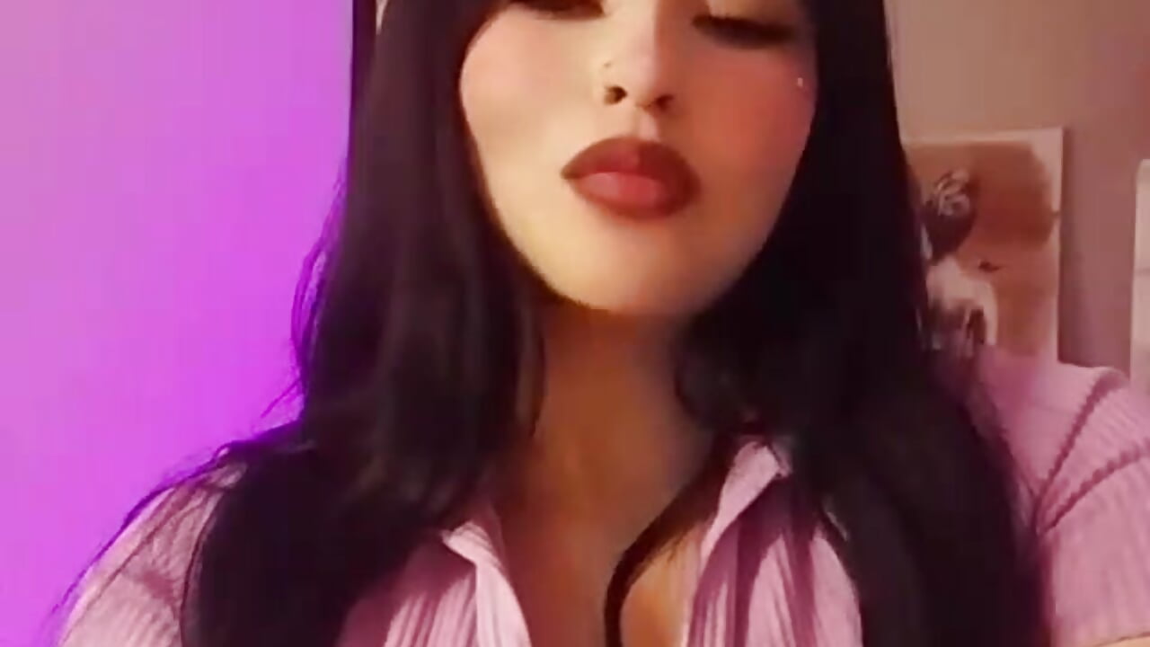 Emma ♫ - video by Emma__clark_ cam model