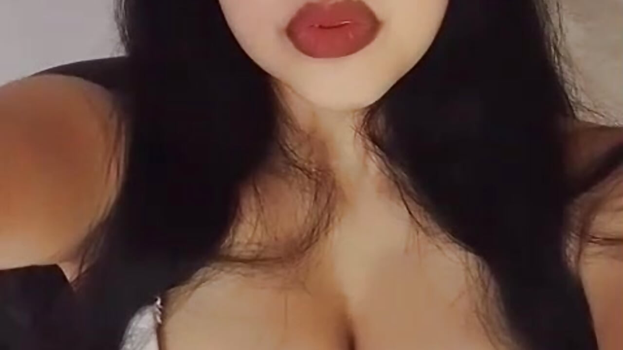 Añañayyyy 😊 - video by Emma__clark_ cam model