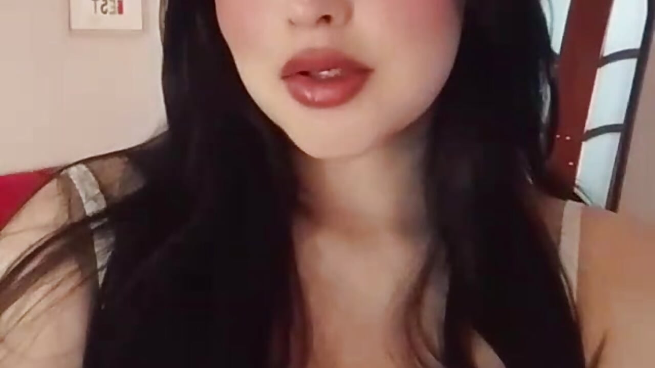 🫦🫦 - video by Emma__clark_ cam model