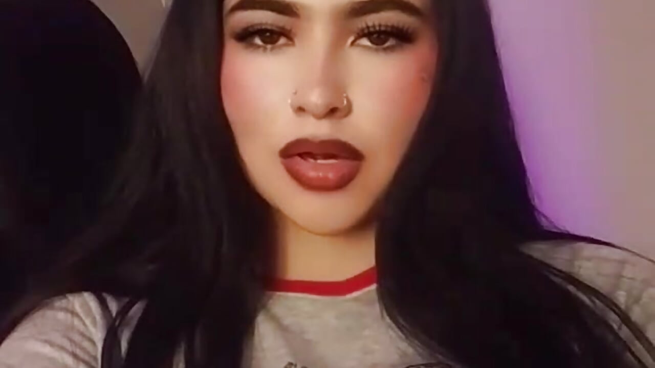 ♫♫ - video by Emma__clark_ cam model