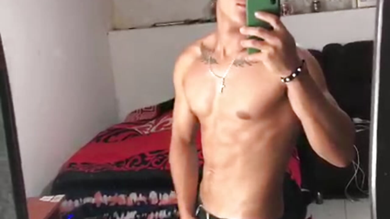 Quiere salir🙈 - video by negro1114 cam model