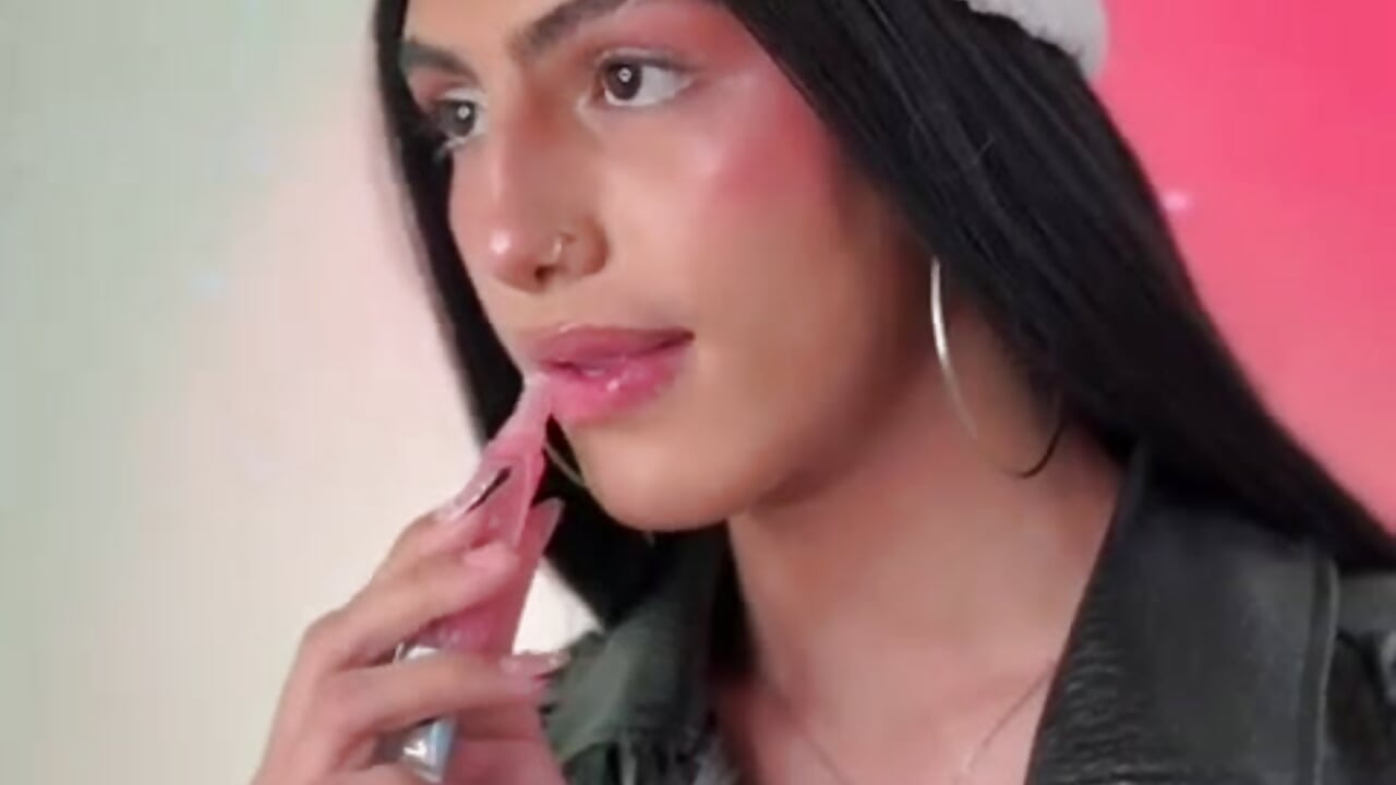 WhatsApp Video 2025-12-11 at 7,32,41 AM - video by NickiWestt___ cam model