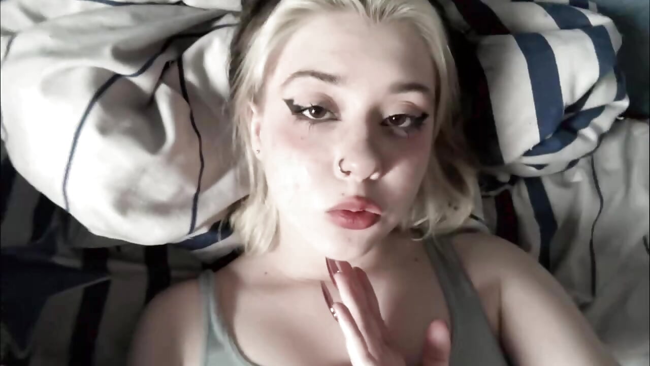 thats me<3 - فيديو من IrisSoCute موديل الكام