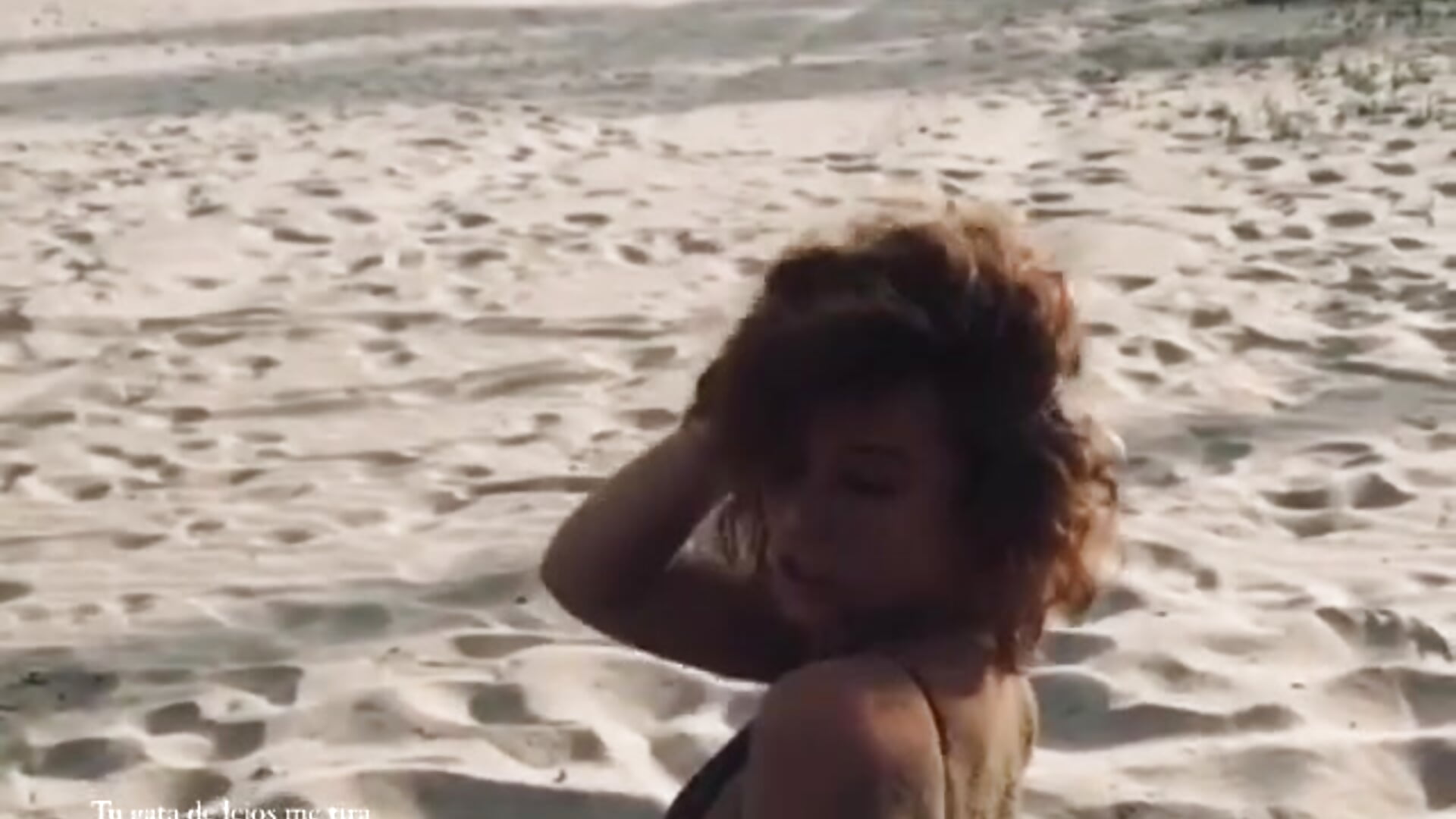 beach day - video van Wild2XXX cam-model