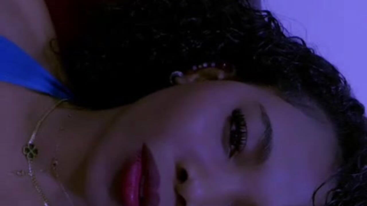 hi 😘 - video by xayurin cam model