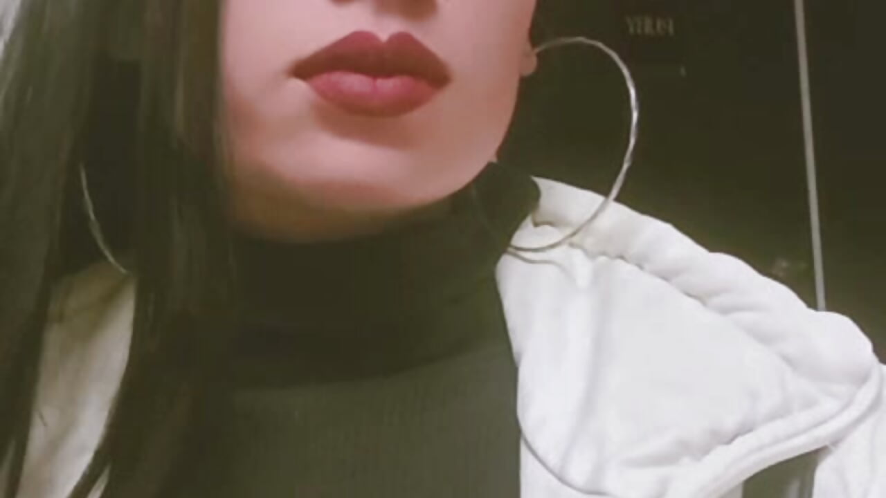 sexy girl - video by GabrielBrowm cam model