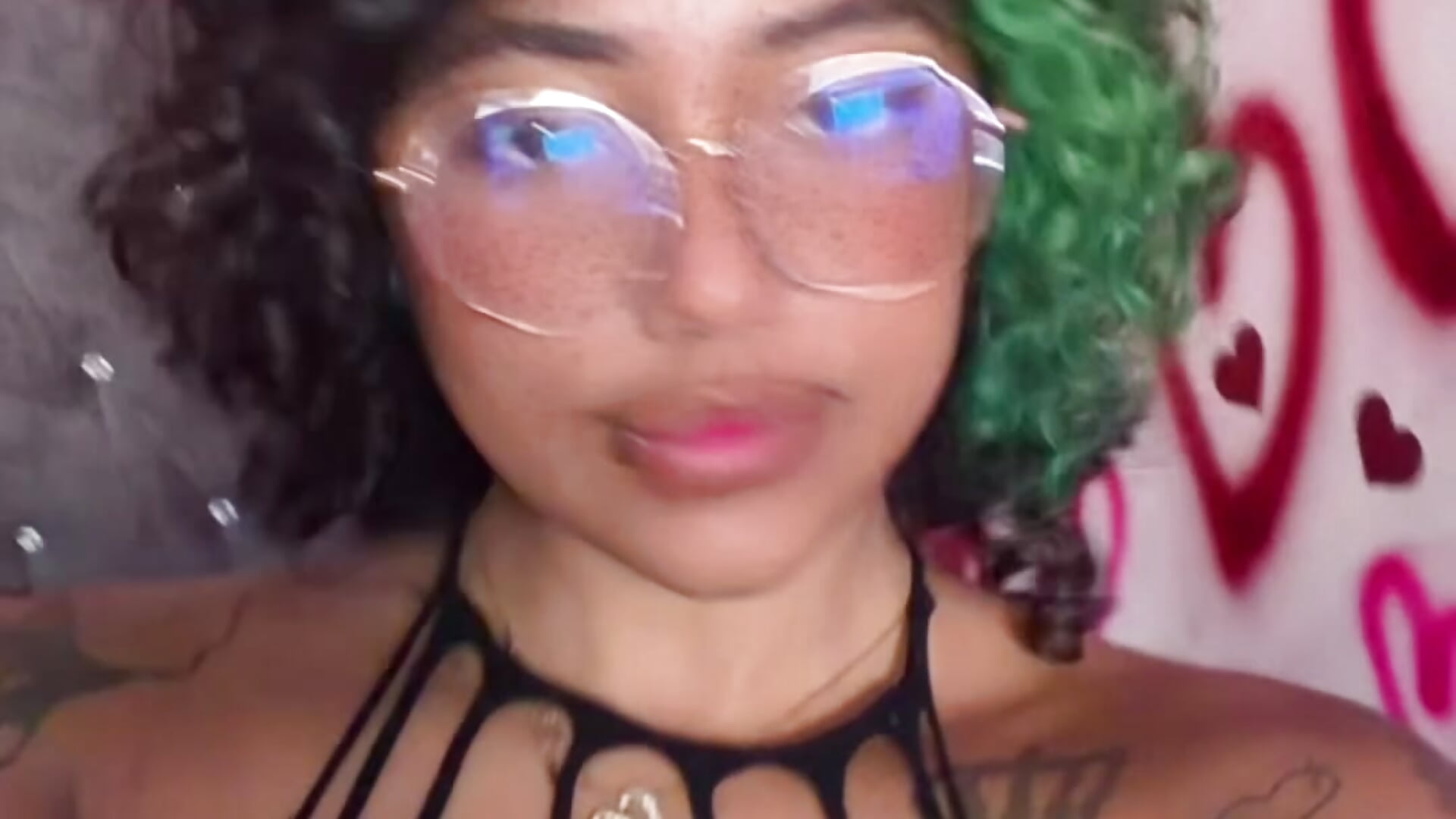 Do u like green? — filmik LuckySwagson, modela(-lki) na kamerkach