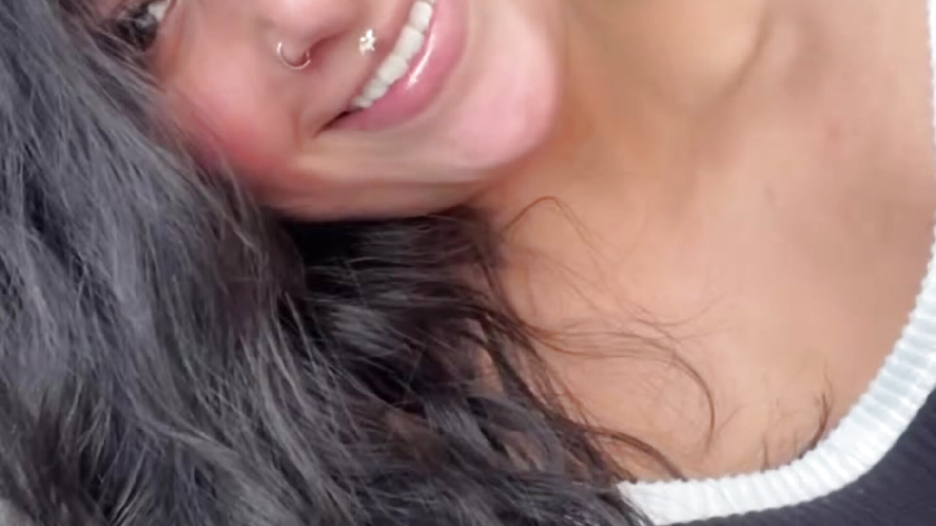 besitos－カメラキャストのerotic_smokeの動画