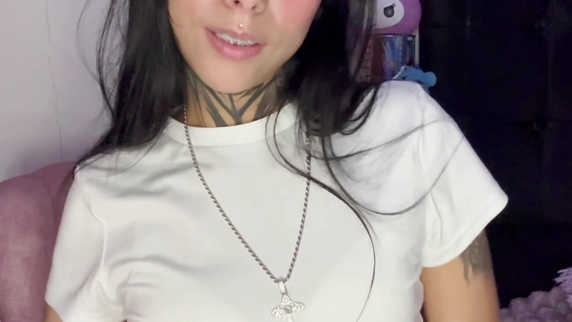 Brrr🤍 - video by Tanit_Mora cam model