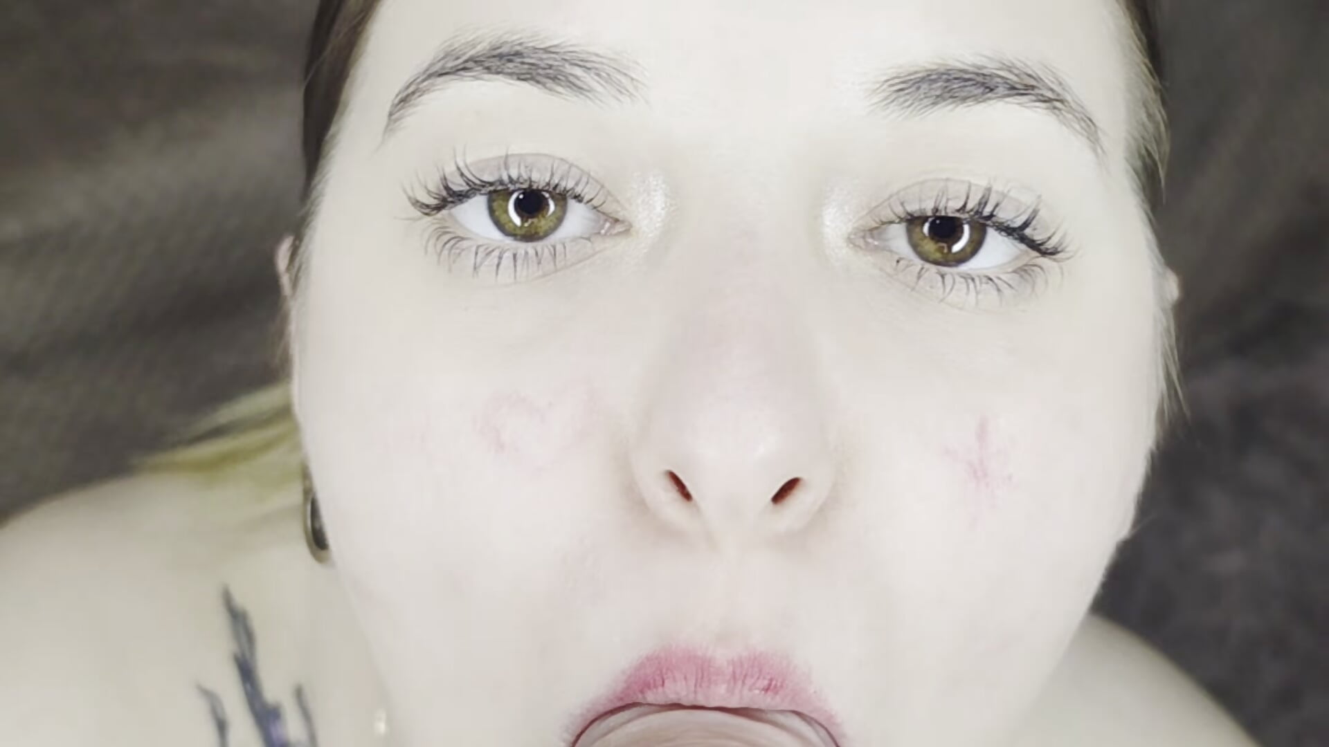 POV BLOWJOB - SuzyMiu adlı kamera modelinin videosu