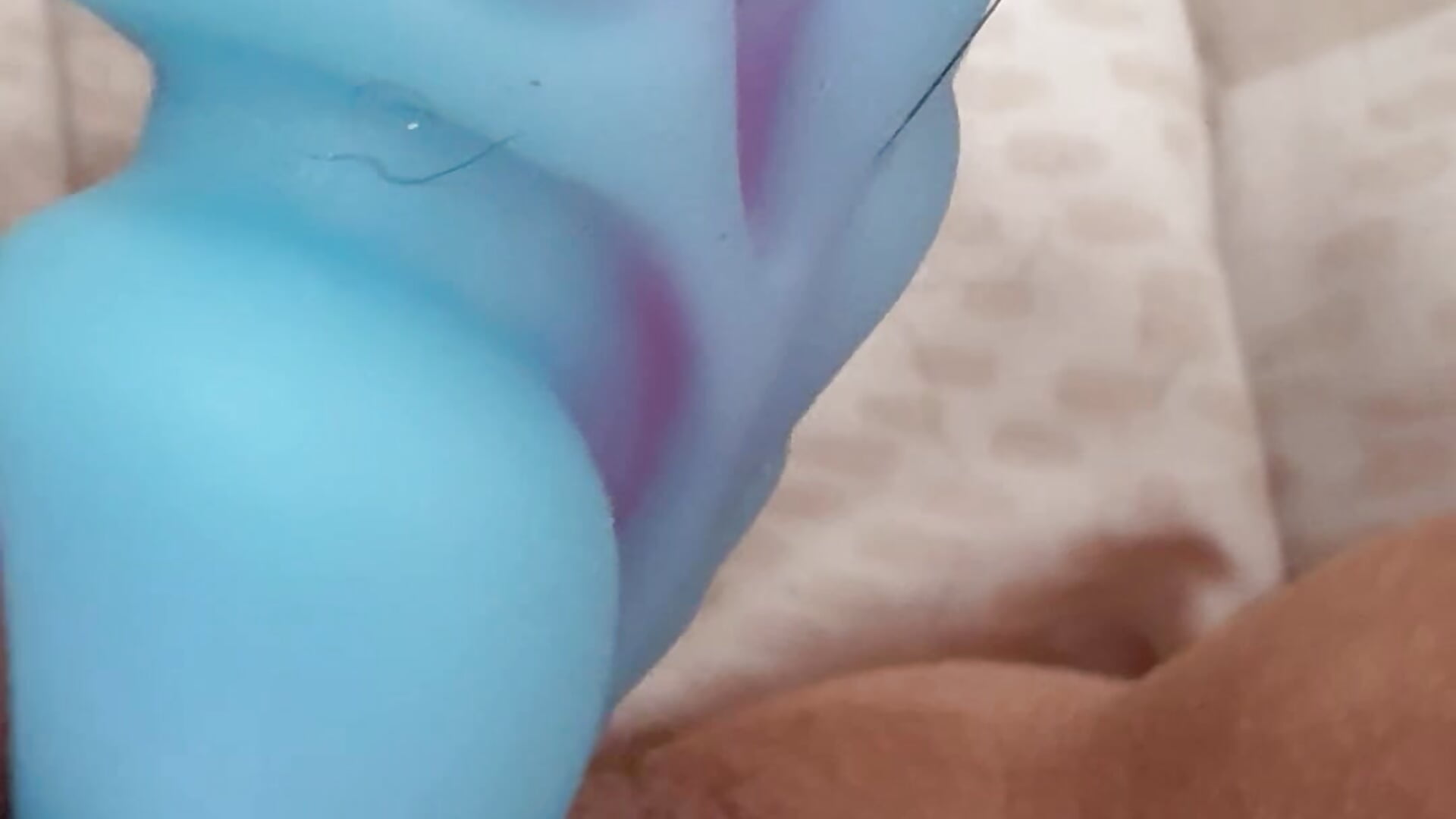 Dragon dildo 2 - video by peachyshow cam model