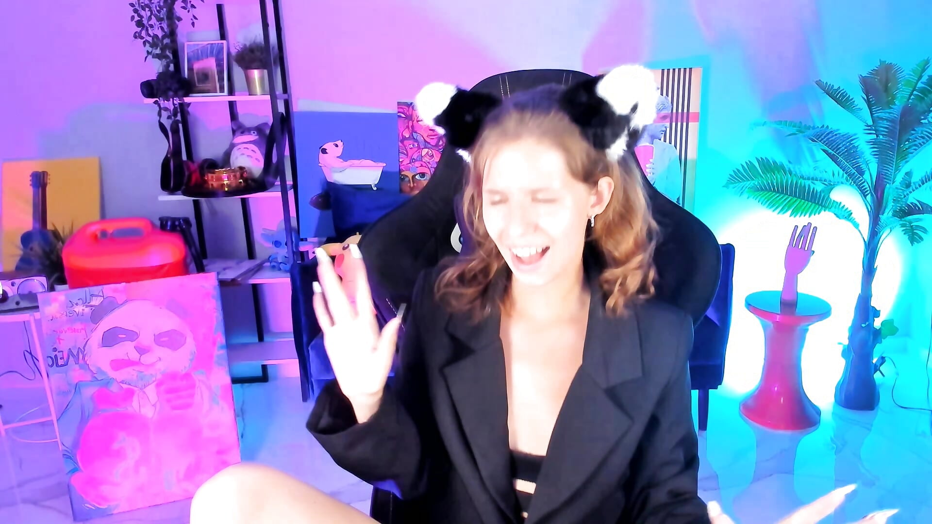 2025-08-08_00-17-15 - video by NitaNihil cam model