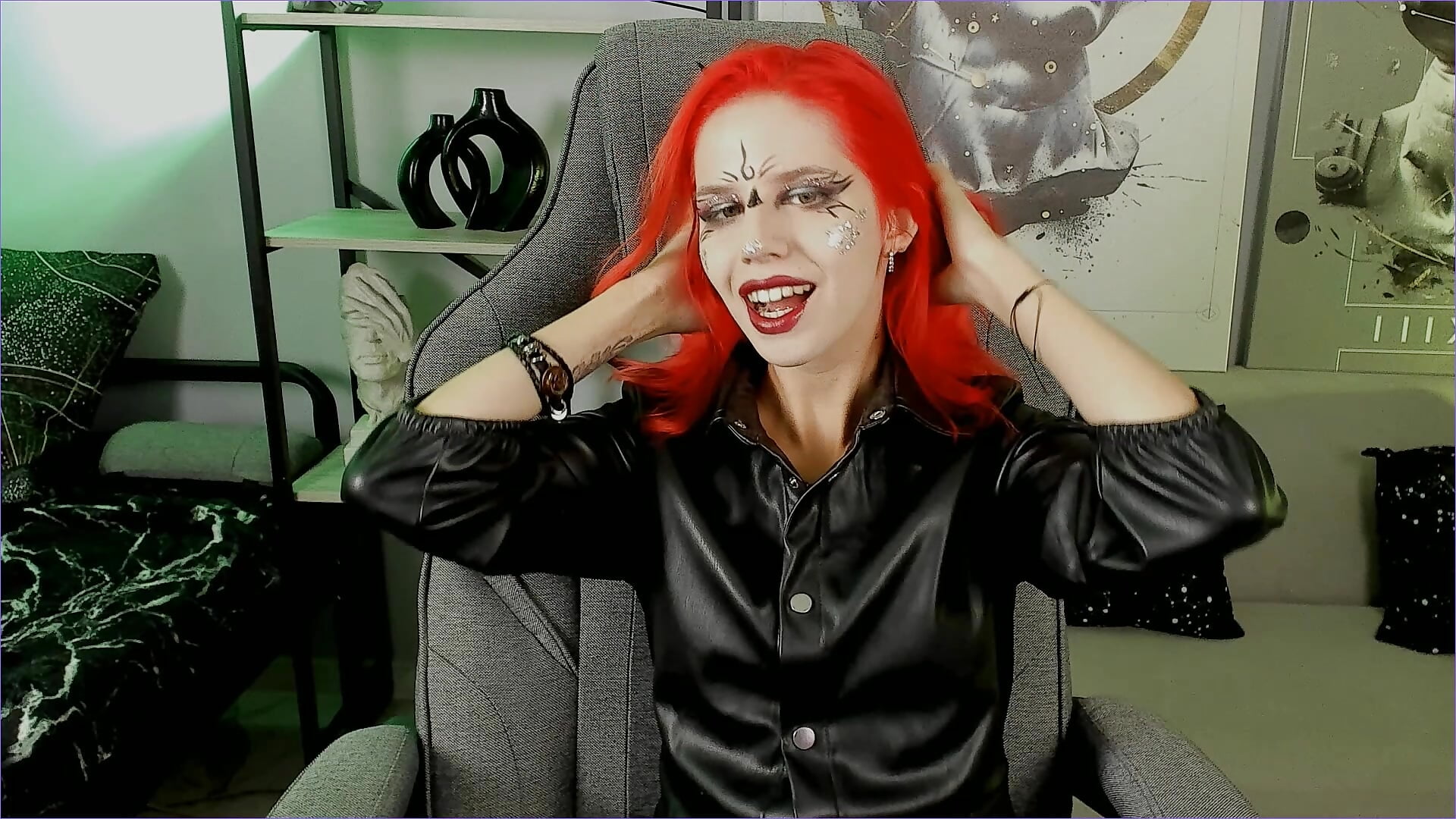 2025-08-21_00-58-25 - video by NitaNihil cam model