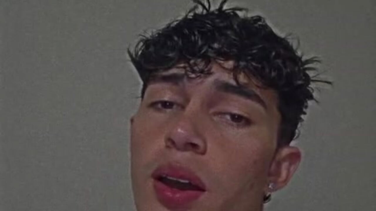 flirtatious for everyone – video od webkamerové modelky john_vichenso