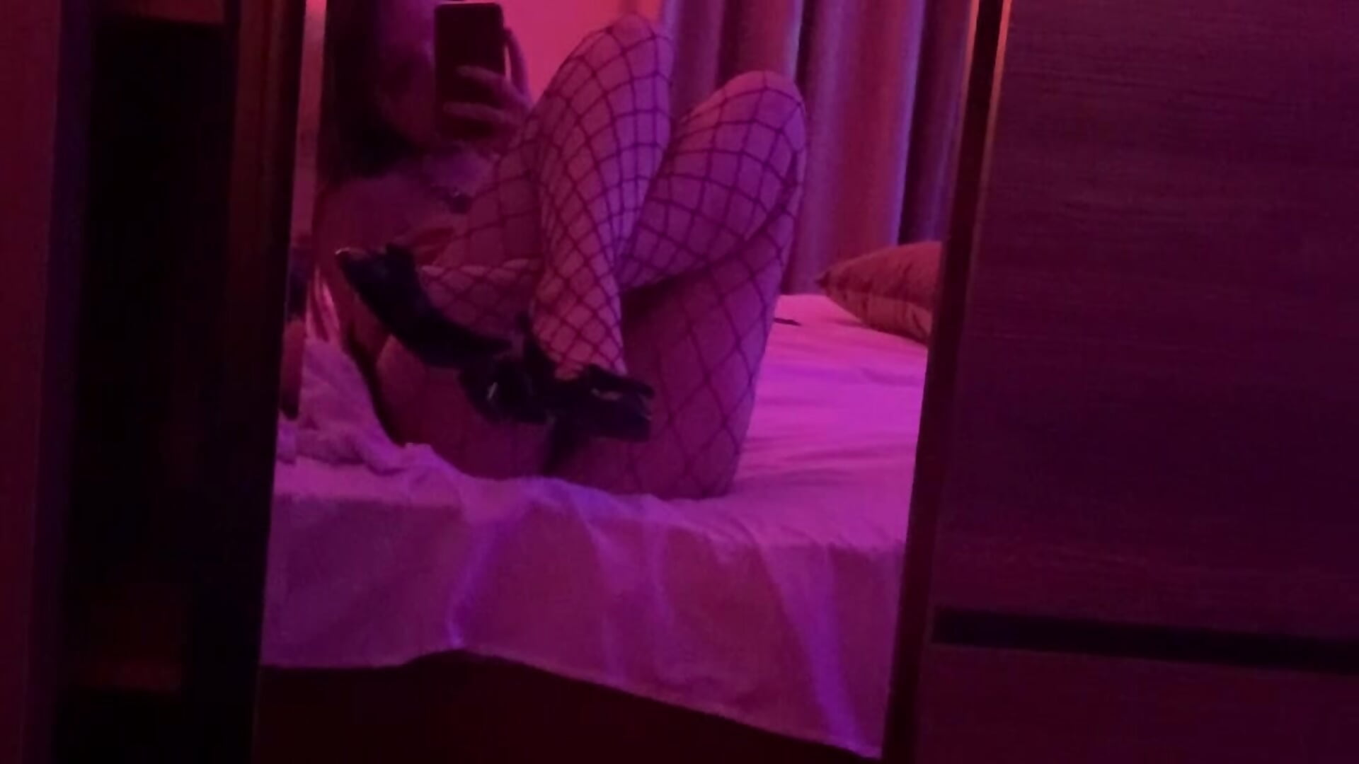 ;) - video by VesnaCrystal cam model