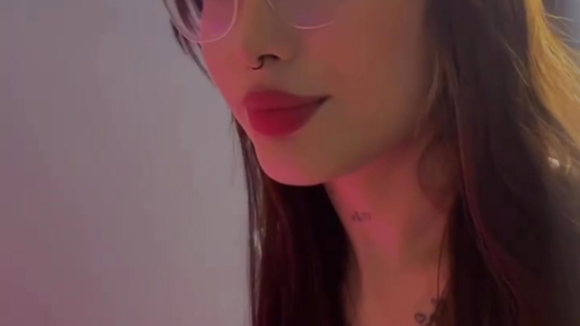 UMMM - vídeo de la modelo de cam Alhara_Luna