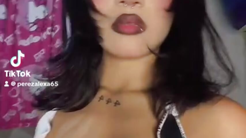 ME 🌷🌷 - video oleh model kamera azul_honey