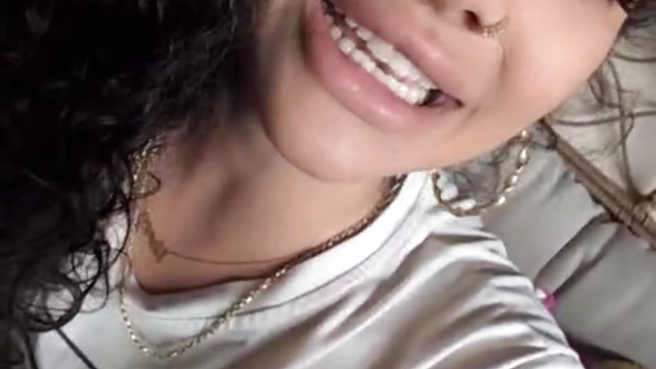 GET TO KNOW ME <3 - video by Av3ryyBe3 cam model