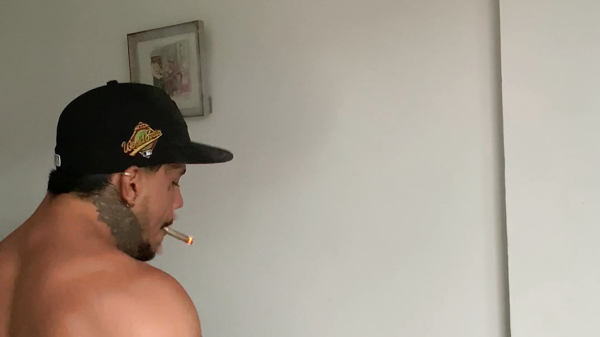 DeimonOficial adlı kamer modelinin viral videoları:  696