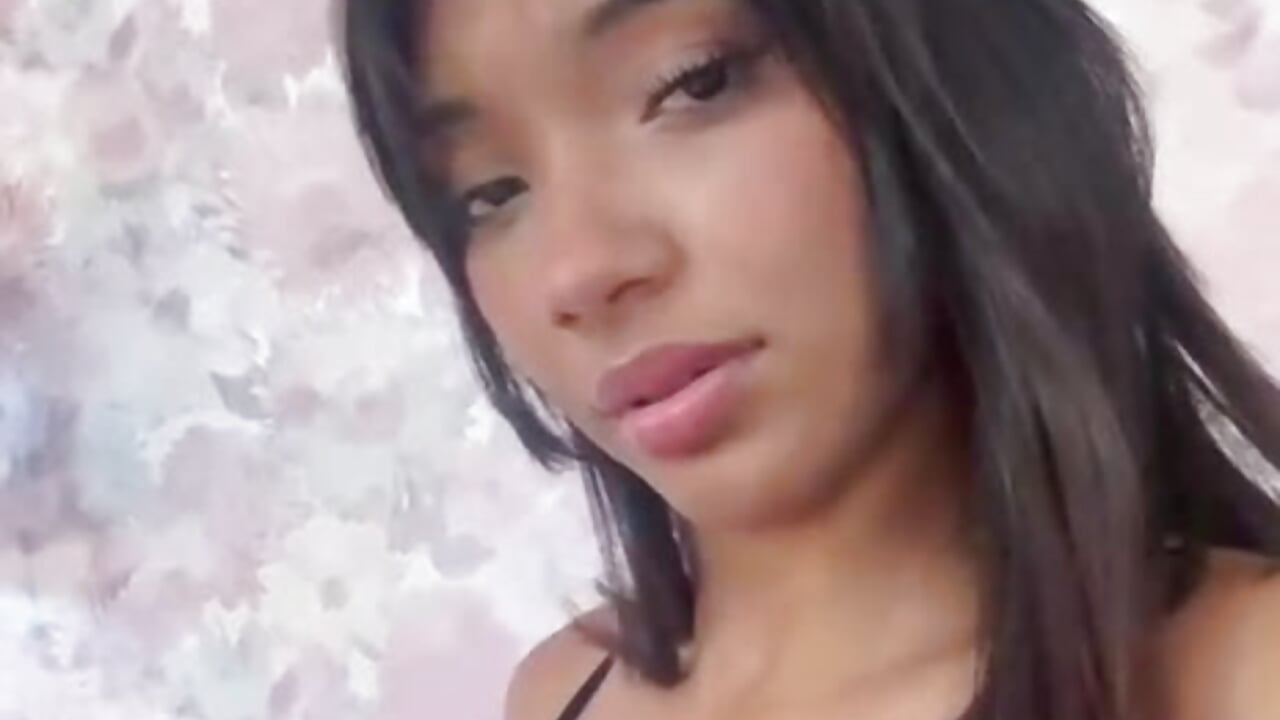 MMMMM🔥 - video by Miiaa_Spencer cam model