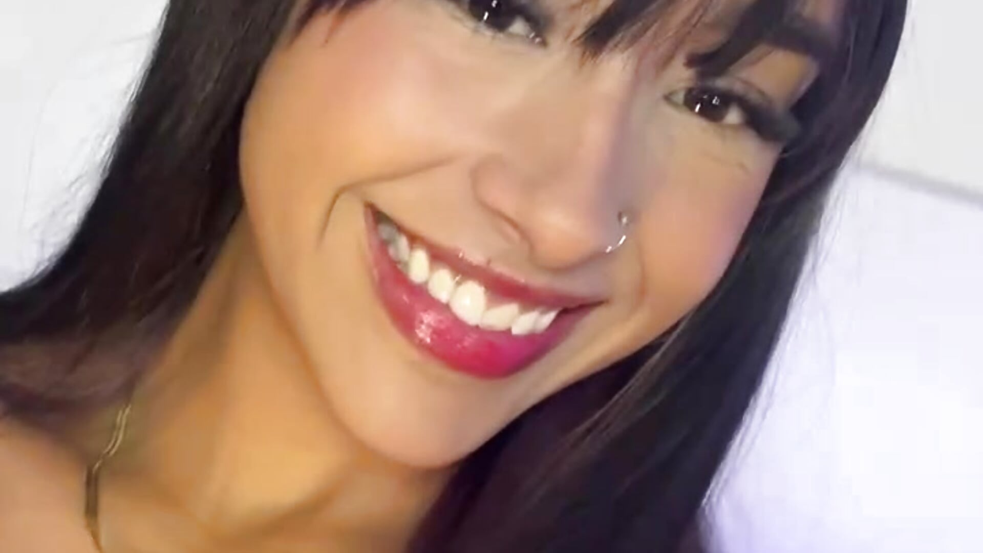 Your beauty Ale ❤💋 - video by Aleja_ruizz cam model