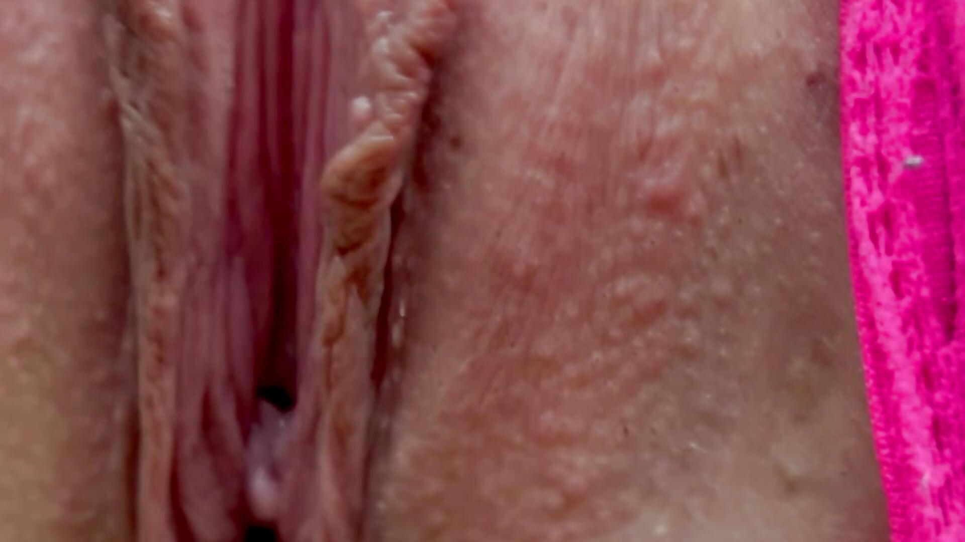 Pussy fingering closeup