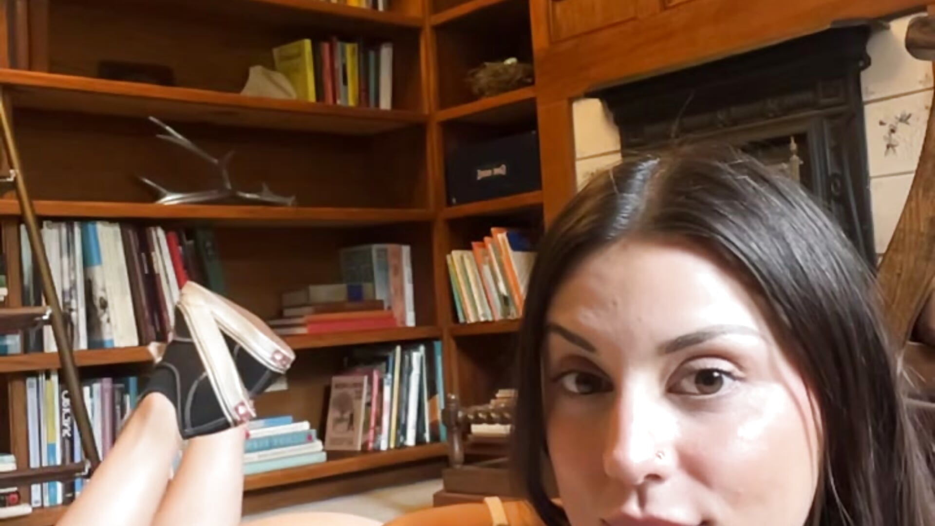 Girl next door - video by Hannahvosney cam model