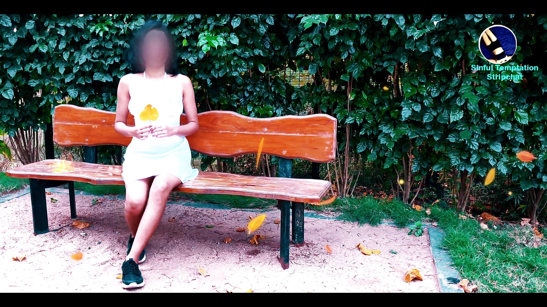 “The White Dress in the Wild” - video by SinfulTemptation cam model