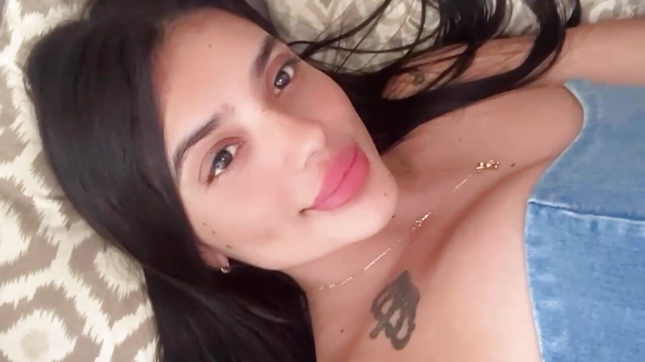 helloo!!!! - βίντεο μοντέλου PauCastillo_