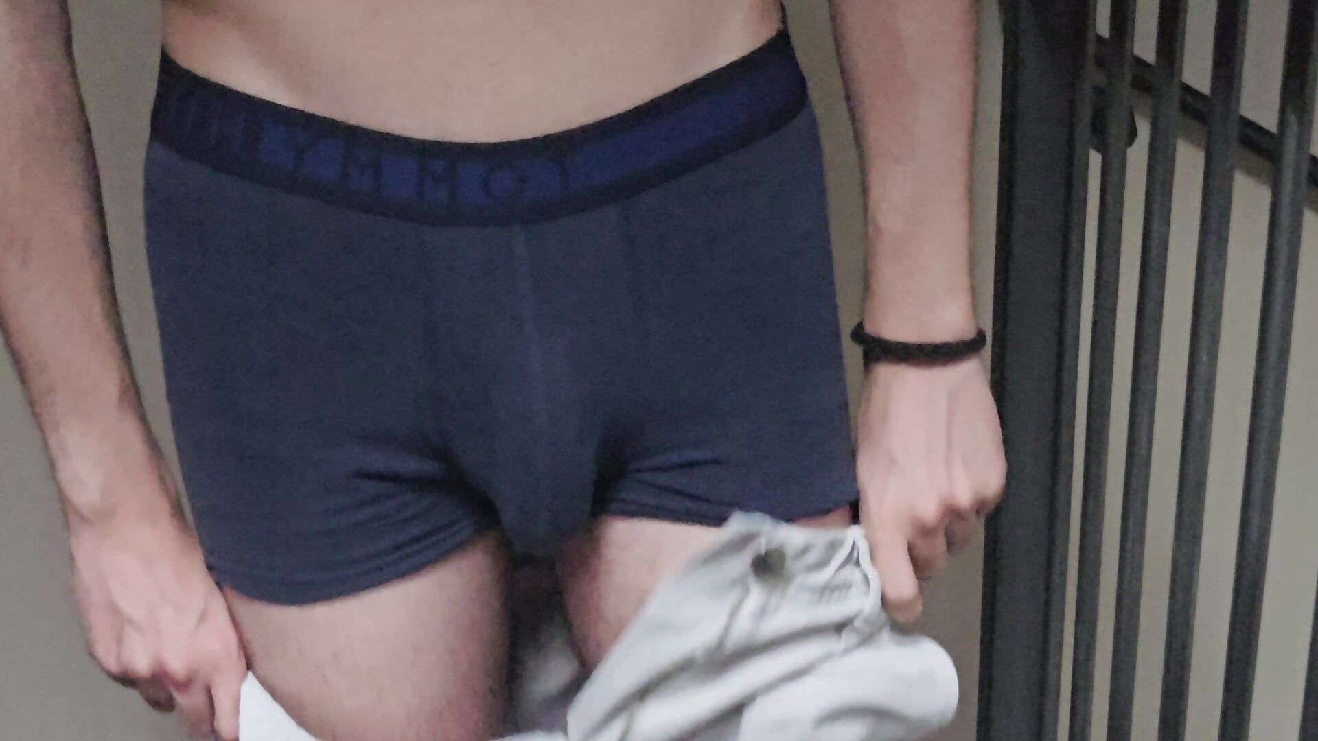 Strip — filmik NonDirloAllaMamma, modela(-lki) na kamerkach