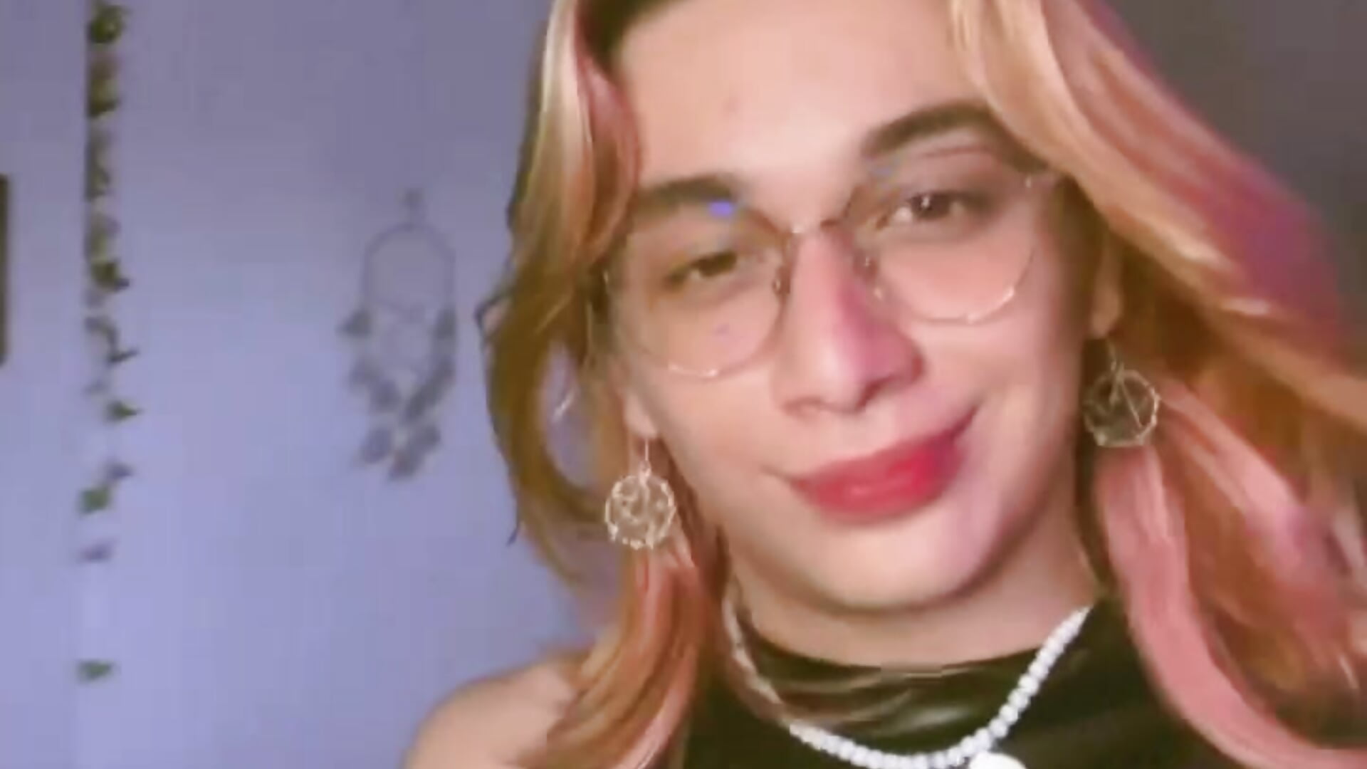 Outfit Gothic? <3 - Video von KeitaMoon Cam-Model