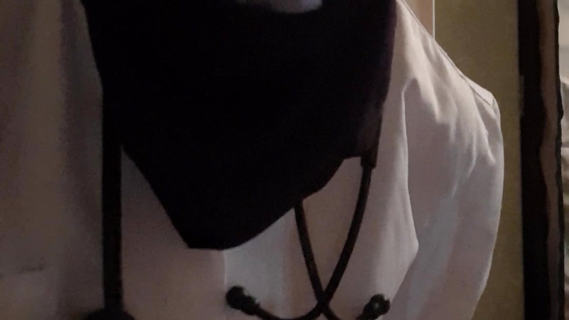 20250606_223648 - video by Esemia_Live cam model