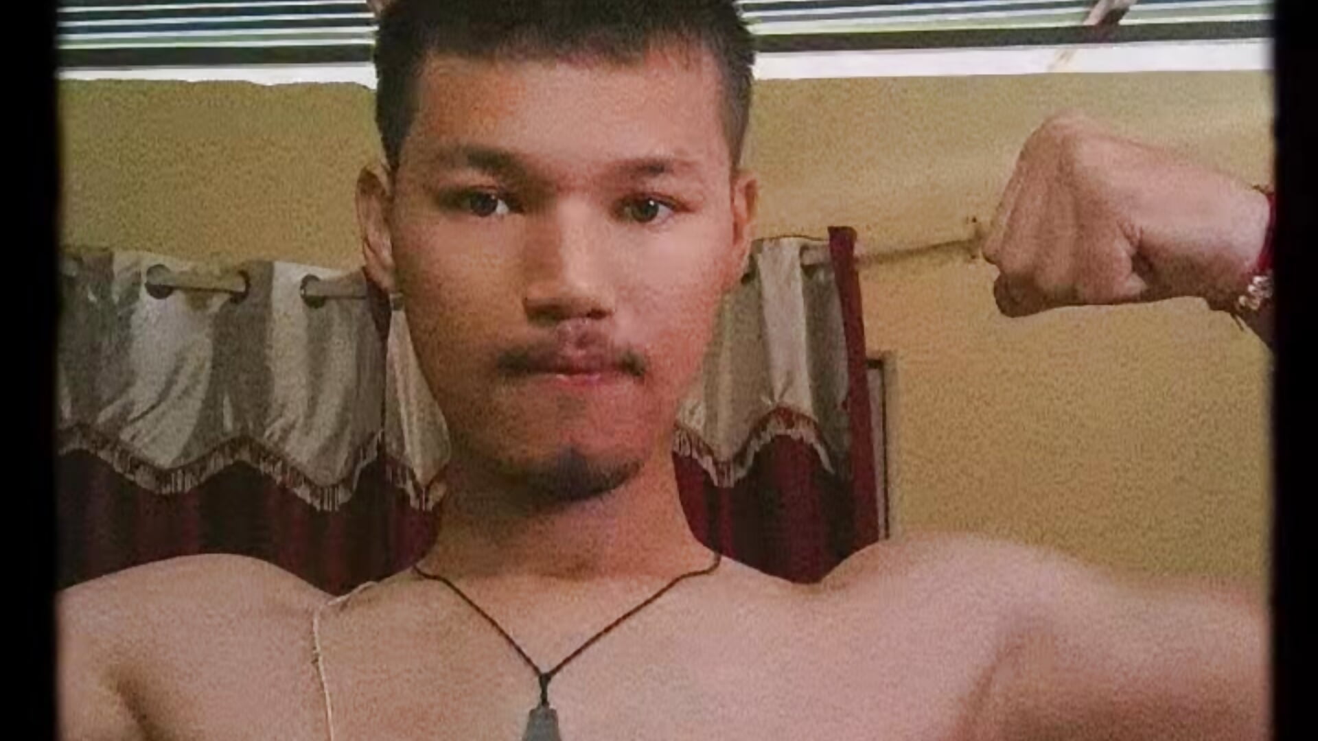 Very Young ha 😉💪 - video by Dev_is_Horny cam model