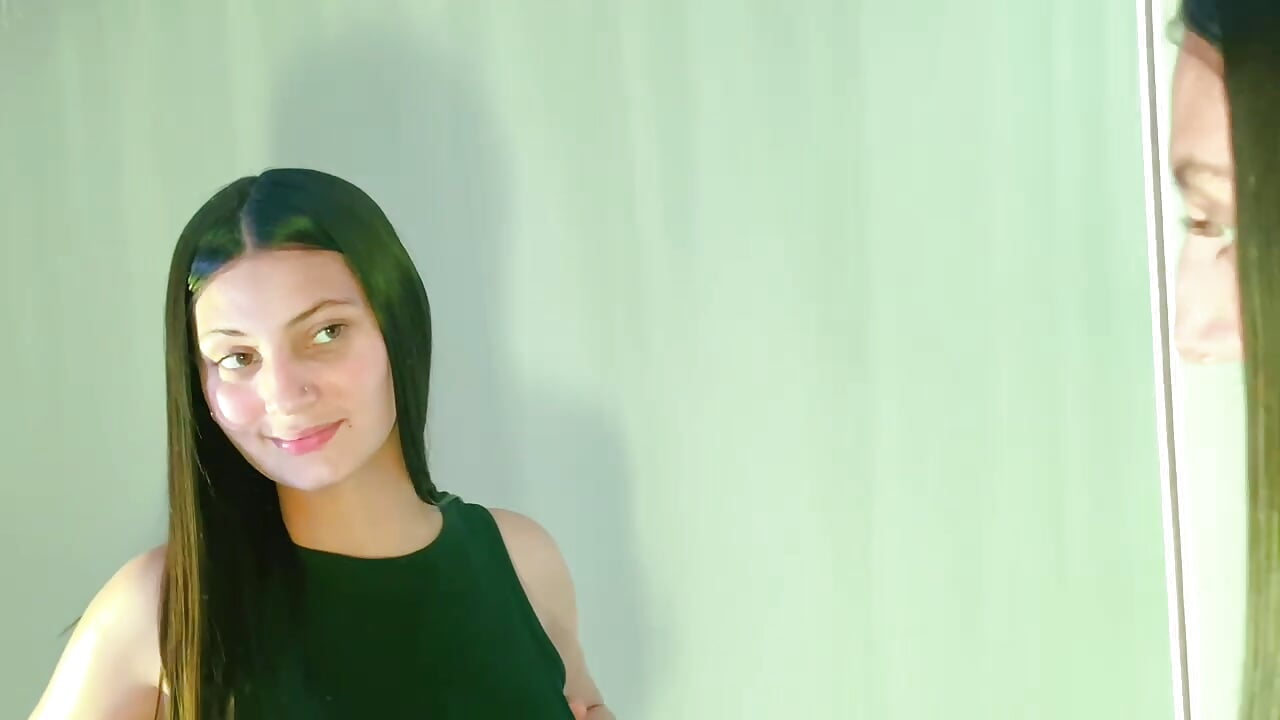 Hellooo!!🥰💋 - video by _Luna_Bennett cam model