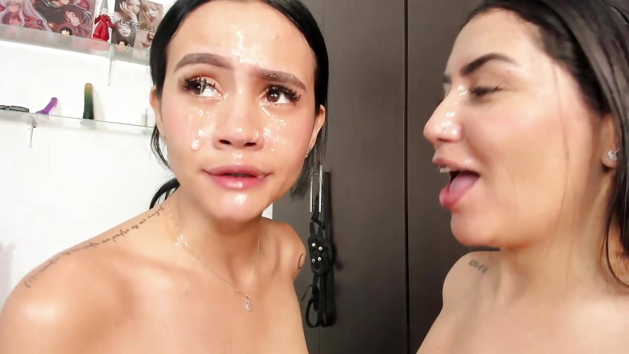 show spit - video by marianaandvalen cam model