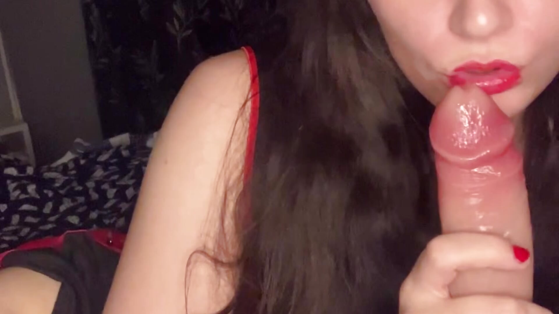 Sucking dildo🔥gently slowly 😻 - video by SomeWhatFoxyX cam model