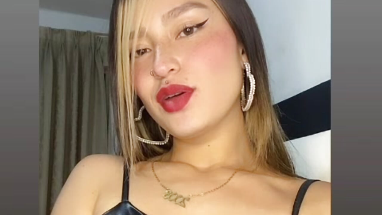 ♥ - video by AnniexMichaelLive cam model