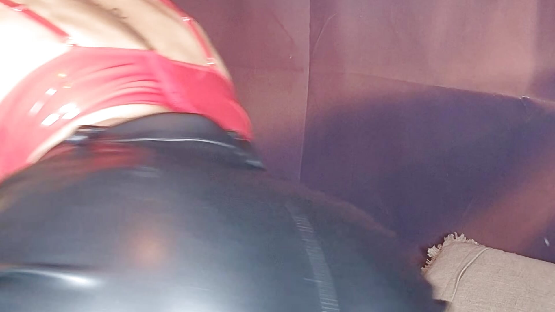 Undtess latex - 視頻由 Melody1600 主播提供