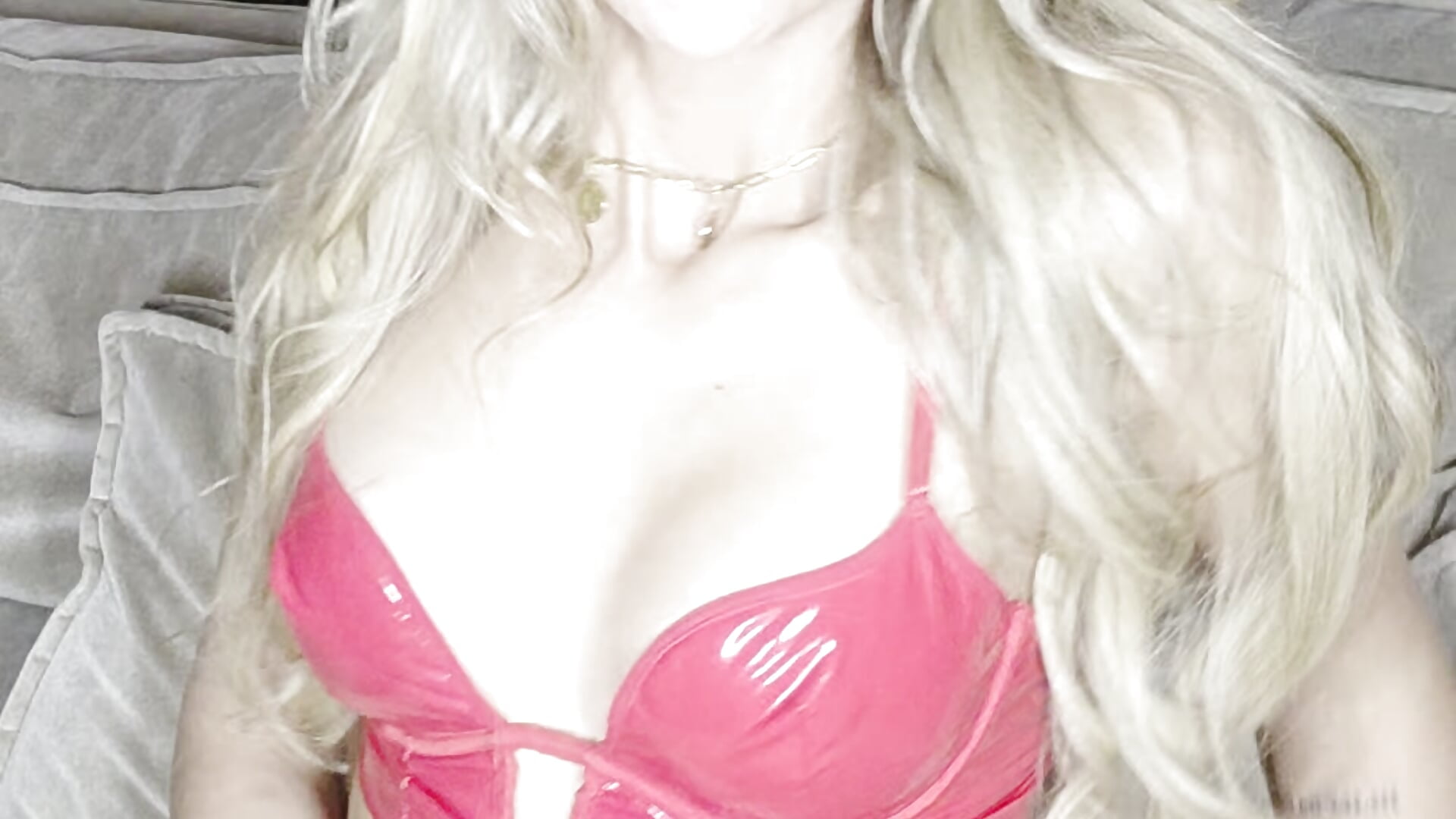 Rode latex.. - 視頻由 Melody1600 主播提供