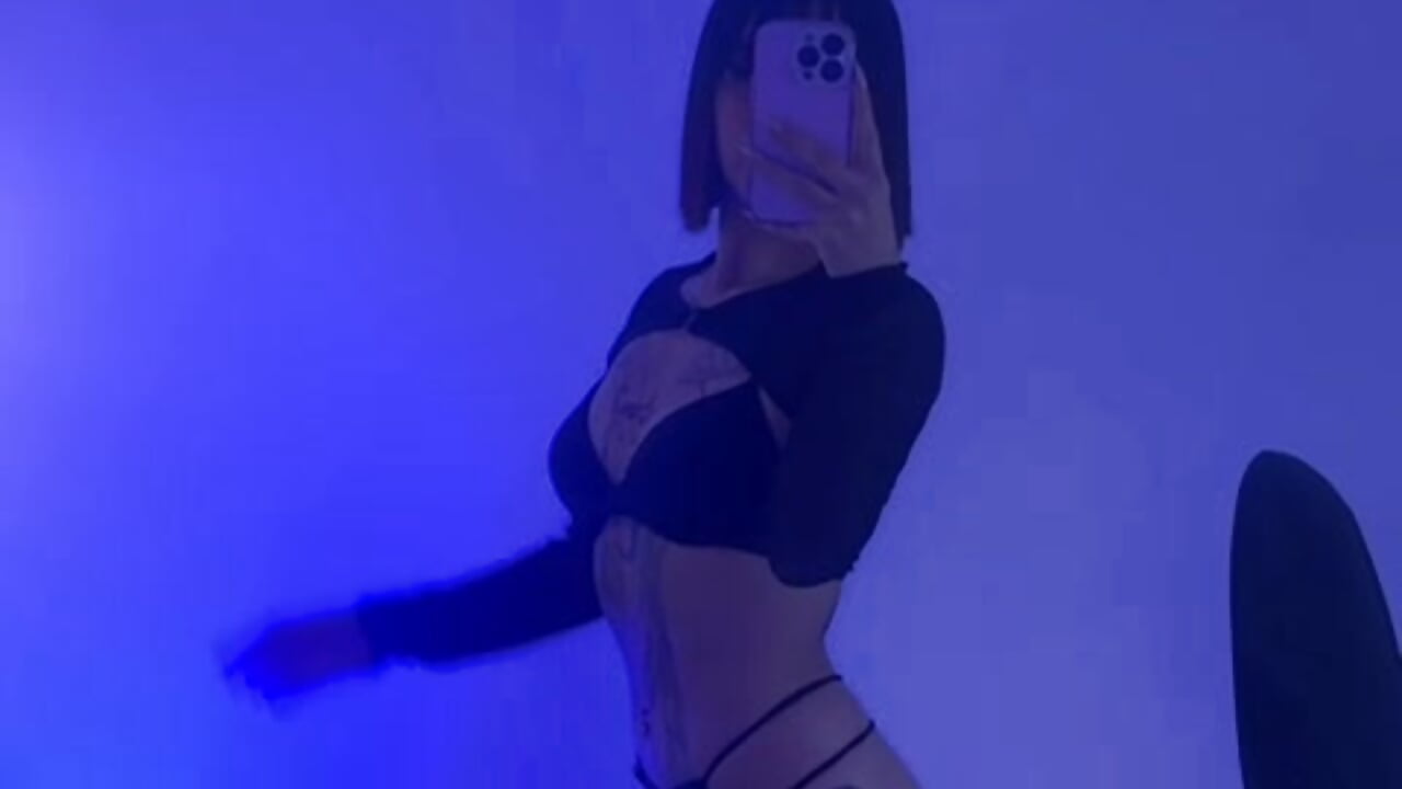 Feel My Body 🔥 - Video von ZamabyCrucie Cam-Model