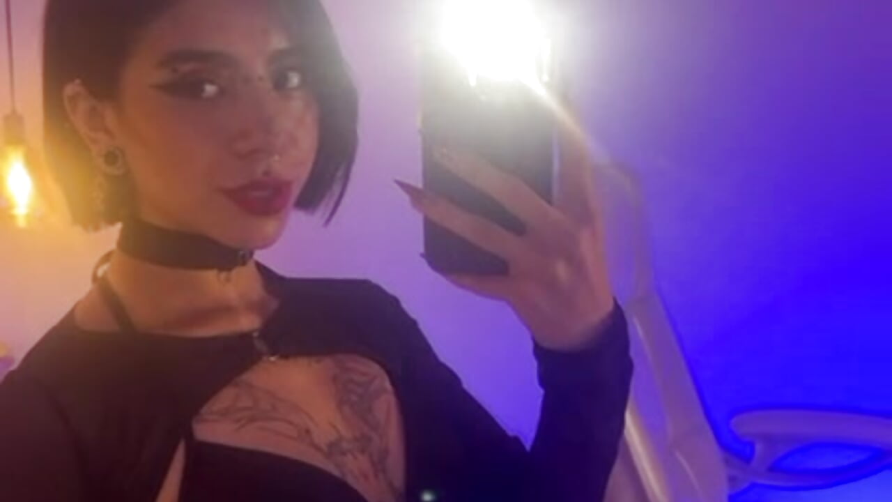 your sexi girl – video modela na kameri ZamabyCrucie