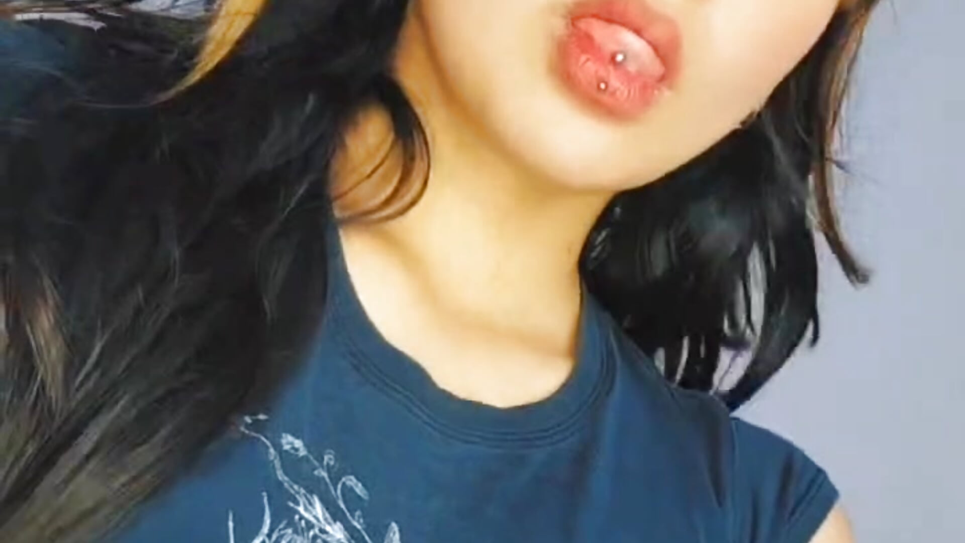 Happy new year honey! 😍🎁✨ - video by Conejita_420 cam model