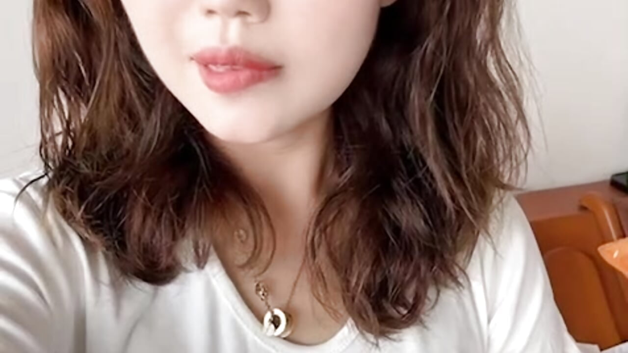 白色 - video by feifei_521 cam model