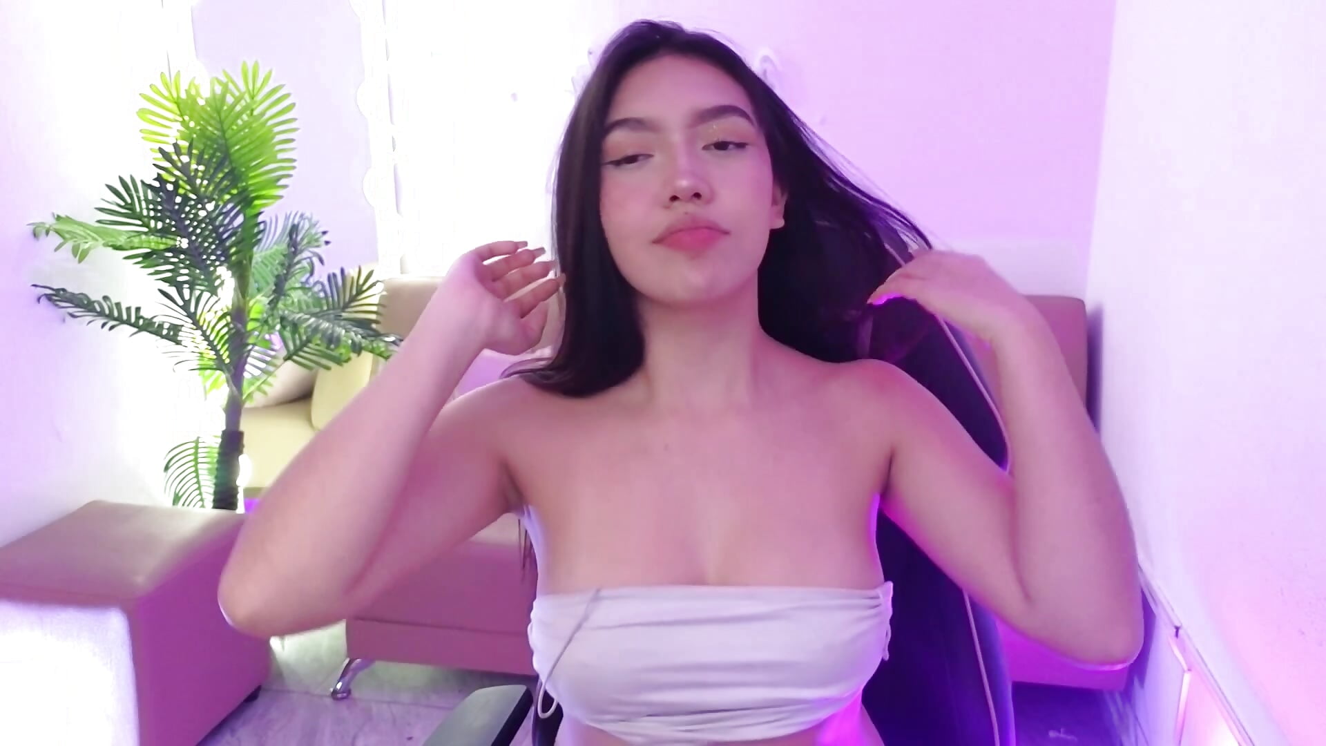 My Body - Ameliiaa_tay 캠 모델의 동영상