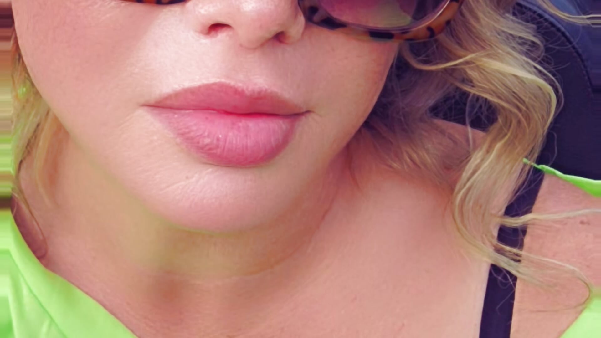 1000008237 - video by Sugarloveless cam model