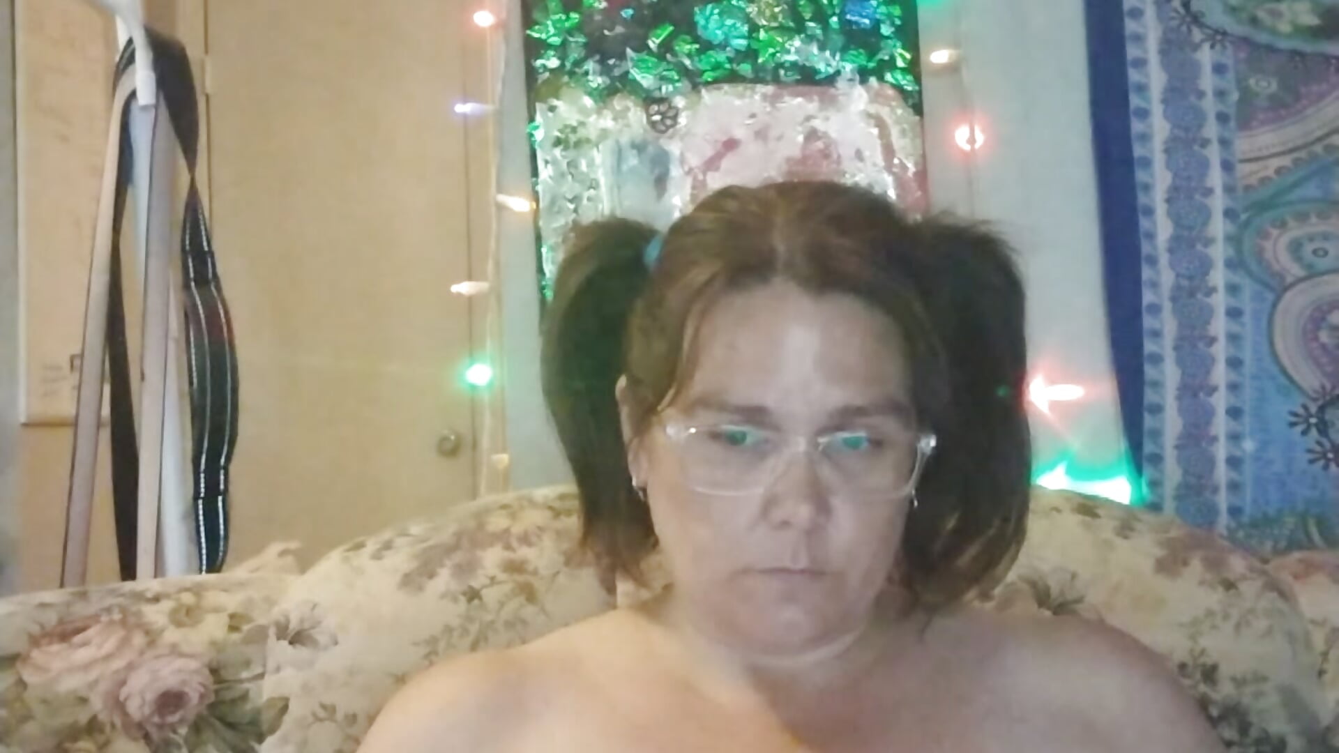 TITS OUT - POV ✨ Humiliation BDSM - vidéo du modèle de showcams Princess__Kitty__