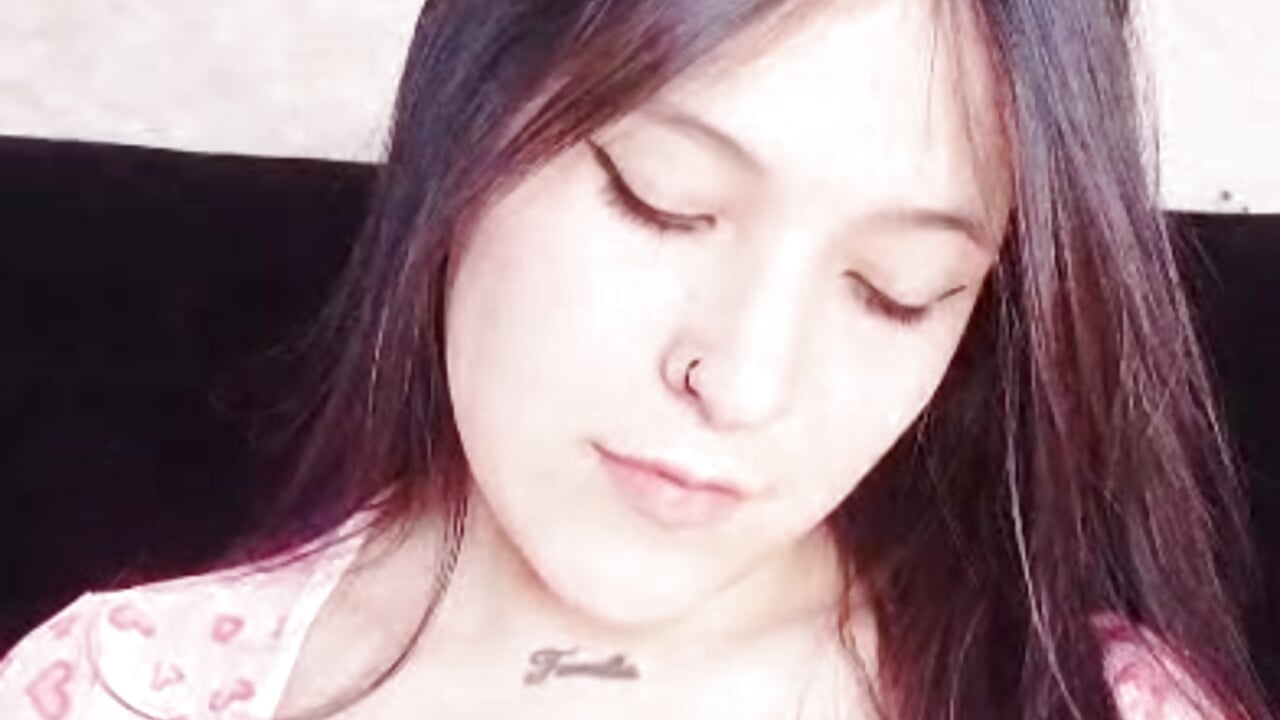 Boob Show 2: Bigger, Richer - video by Dahimichi cam model
