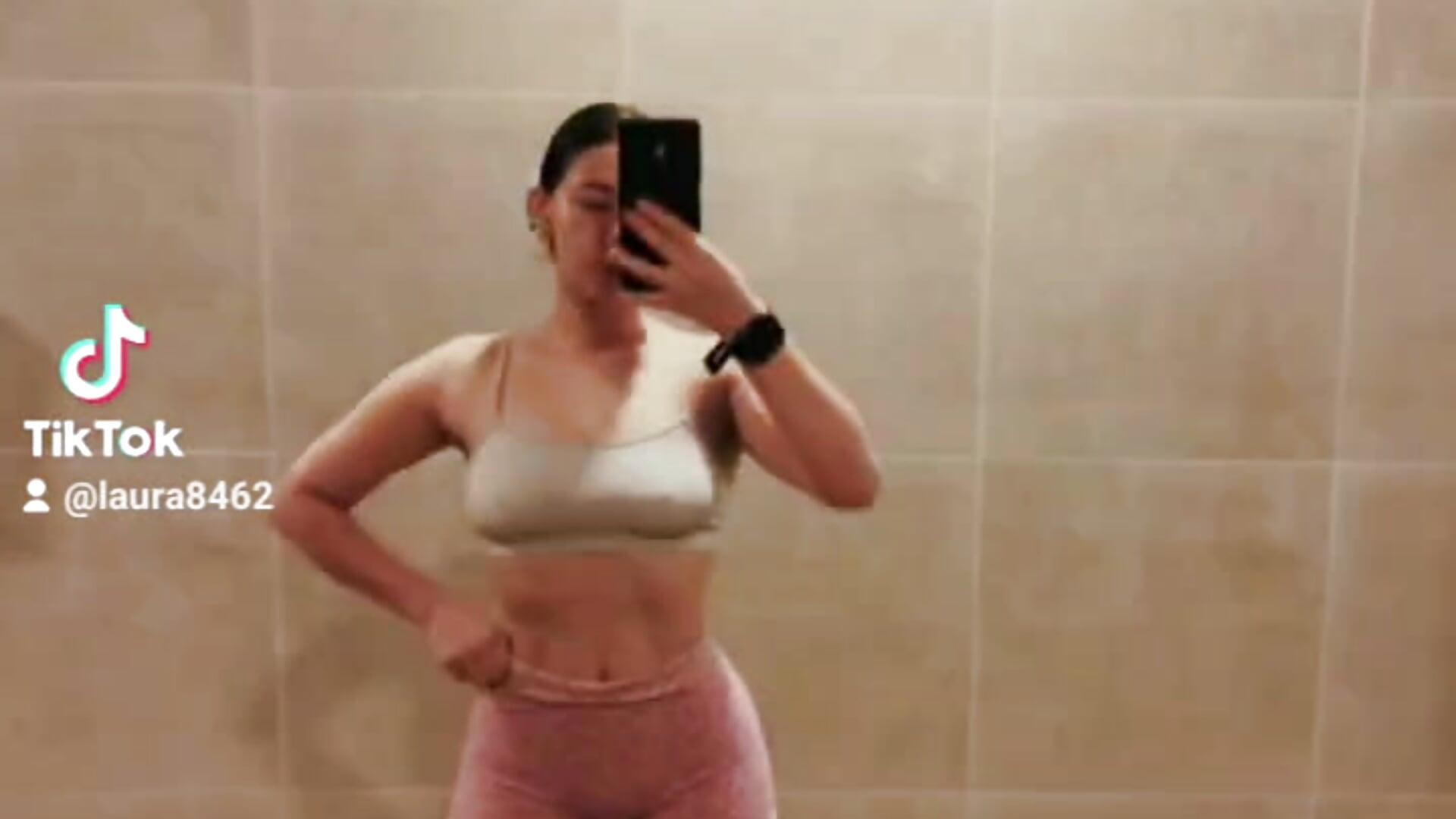 Gym time 💪🍉 - vidéo du modèle de showcams Paris_Harrison4